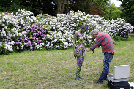 NATURE ART: Rhododendron Bodypainting