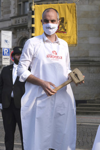 Fassbieranstich zum 491. Schützenfest in Hannover