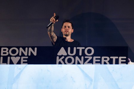 Autokino-Konzert von Le Shuuk in Bonn