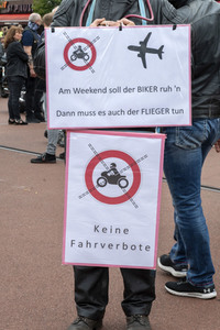 Protest gegen Motorrad-Fahrverbote in Hamburg