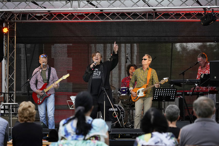 Picknickkonzert mit Ulli und die grauen Zellen in Werder