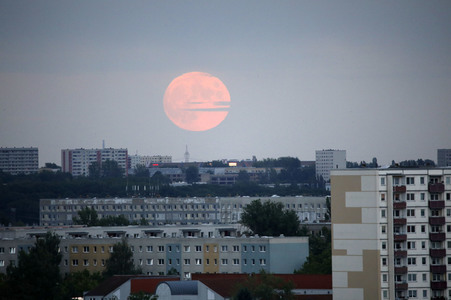 Vollmond über Halle