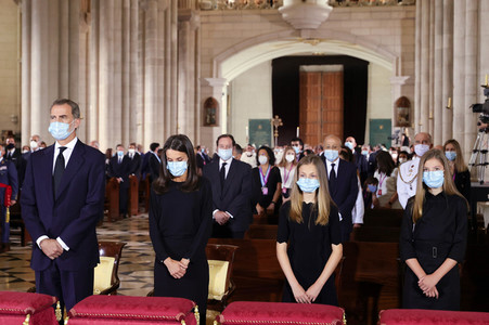 Gedenkmesse für die Opfer des Coronavirus in Madrid