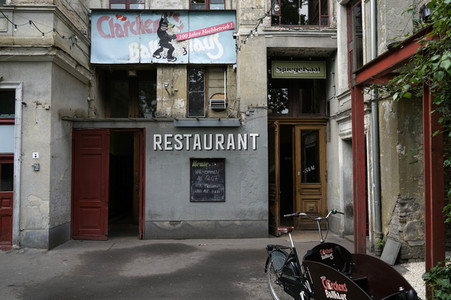 Symbolfoto Clärchens Ballhaus in Berlin