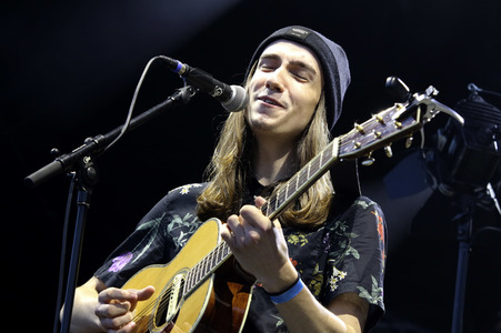 Autokinokonzert von Desmond Lewis in Hamburg