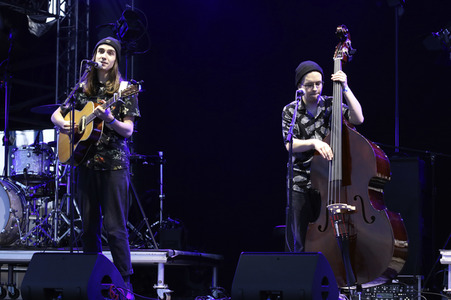 Autokinokonzert von Desmond Lewis in Hamburg