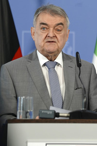 Pressestatement von Herbert Reul in Düsseldorf