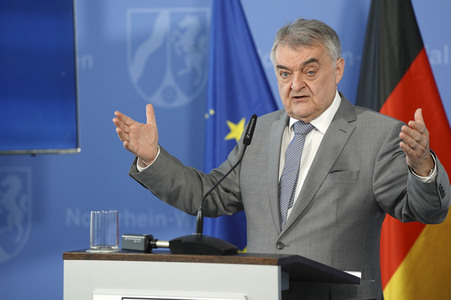 Pressestatement von Herbert Reul in Düsseldorf