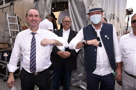 Schausteller-Kundgebung 'Rettet unsere Märkte und Volksfeste' in München