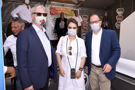 Schausteller-Kundgebung 'Rettet unsere Märkte und Volksfeste' in München