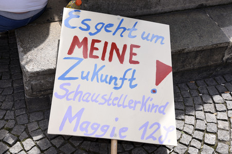 Schausteller-Kundgebung 'Rettet unsere Märkte und Volksfeste' in München