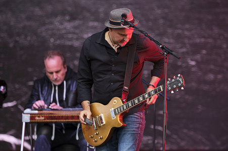 Autokultur-Konzert von Fury in the Slaughterhouse in Hannover