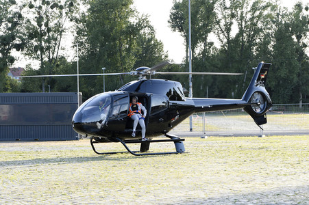 Autokultur mit Oliver und Amira Pocher in Hannover
