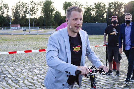 Autokultur mit Oliver und Amira Pocher in Hannover