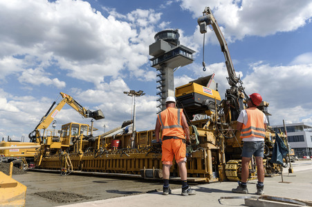 Vorfeld-Baustelle am Flughafen Berlin Brandenburg in Schönefeld