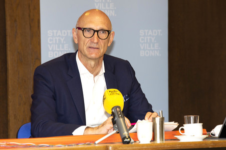 Unterzeichung einer Absichtserklärung der Telekom und der Stadt Bonn