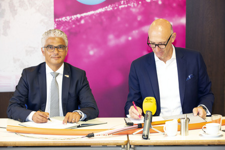 Unterzeichung einer Absichtserklärung der Telekom und der Stadt Bonn
