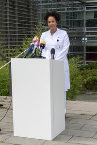 Bundesministerin Anja Karliczek zu Besuch im Universitätsklinikum Hamburg-Eppendorf