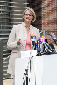 Bundesministerin Anja Karliczek zu Besuch im Universitätsklinikum Hamburg-Eppendorf