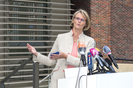Bundesministerin Anja Karliczek zu Besuch im Universitätsklinikum Hamburg-Eppendorf