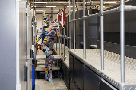 BodyArt Kunstperformance von Jörg Düsterwald mit Aktmodell in Hannover