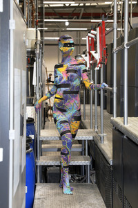 BodyArt Kunstperformance von Jörg Düsterwald mit Aktmodell in Hannover