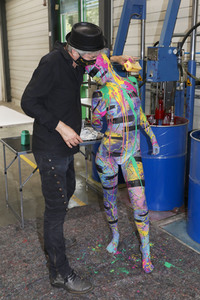 BodyArt Kunstperformance von Jörg Düsterwald mit Aktmodell in Hannover