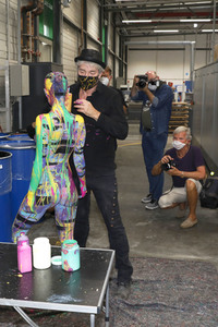 BodyArt Kunstperformance von Jörg Düsterwald mit Aktmodell in Hannover