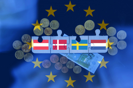 Symbolfoto Die sparsamen Vier