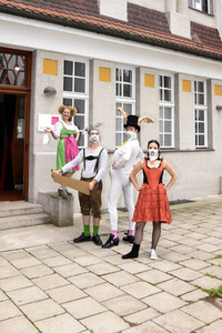 Theateraufführung 'Sängerkrieg der Heidehasen' in Haar