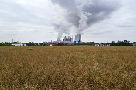 Symbolfoto Kraftwerk Niederaußem