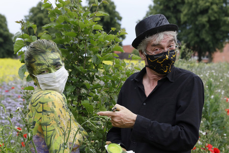 NATURE ART: Blumenwiese / Flower Meadow Bodypainting