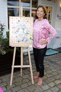 'Golden Things meets Pink Carpet' Pre-Closing Finissage in Hamburg