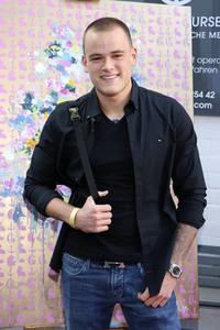 'Golden Things meets Pink Carpet' Pre-Closing Finissage in Hamburg