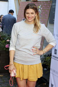 'Golden Things meets Pink Carpet' Pre-Closing Finissage in Hamburg