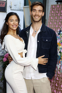 'Golden Things meets Pink Carpet' Pre-Closing Finissage in Hamburg