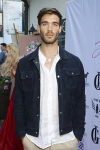 'Golden Things meets Pink Carpet' Pre-Closing Finissage in Hamburg