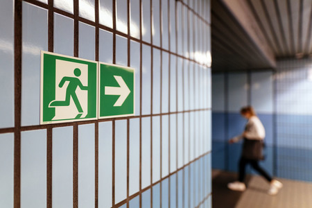Symbolfoto Notausgang