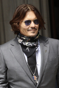 Johnny Depp vor dem High Court in London