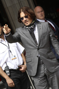 Johnny Depp vor dem High Court in London