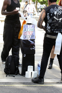 Johnny Depp vor dem High Court in London