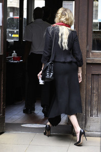 Amber Heard vor dem High Court in London