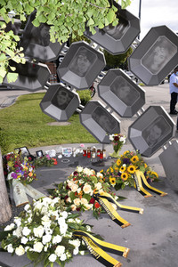 Kranzniederlegung die Opfer des Attentats am Olympia-Einkaufszentrum in München