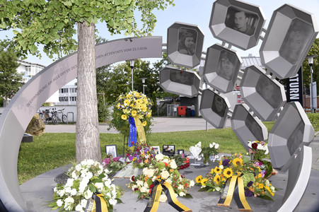 Kranzniederlegung die Opfer des Attentats am Olympia-Einkaufszentrum in München