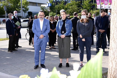 Kranzniederlegung die Opfer des Attentats am Olympia-Einkaufszentrum in München