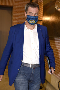 Pressekonferenz zum Schul-Digitalisierungsgipfel in München