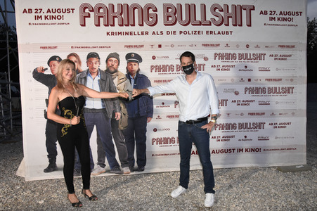 Filmpremiere 'Faking Bullshit', Filmfest München Pop-Up