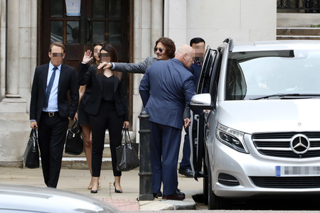 Johnny Depp vor dem High Court in London