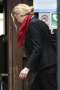 Amber Heard vor dem High Court in London