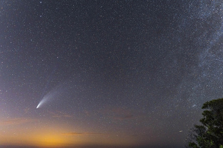 Komet Neowise gesehen vom Cap de Formentor